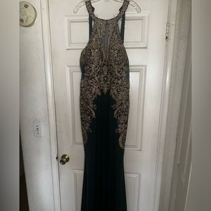 Elegant turquoise dress